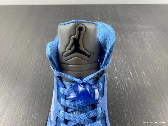 DV1310-401 Air 5 Jordan UNC 0703